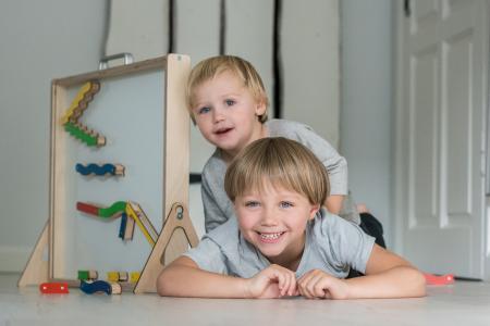 Magnetický labyrint JonEly